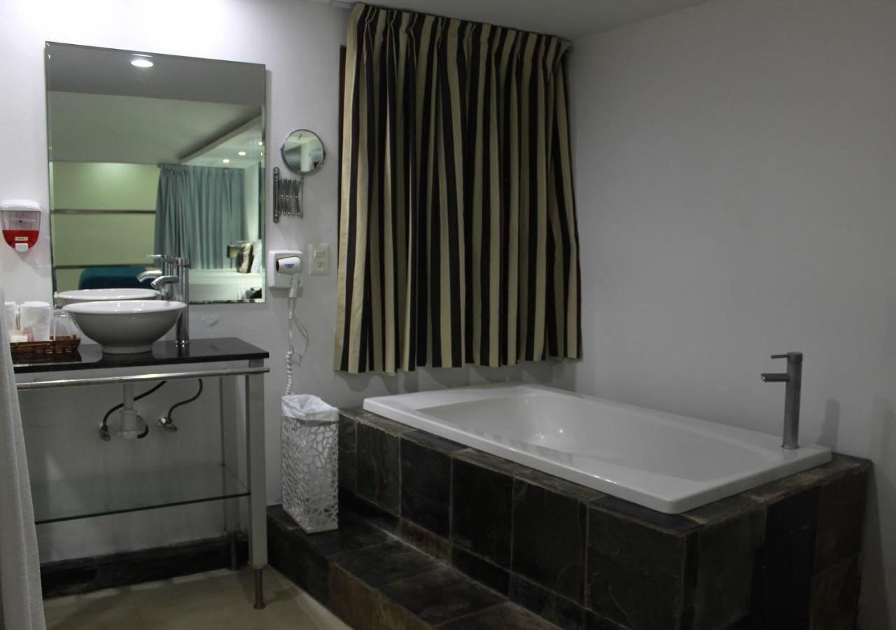 Essenzia De Hotel