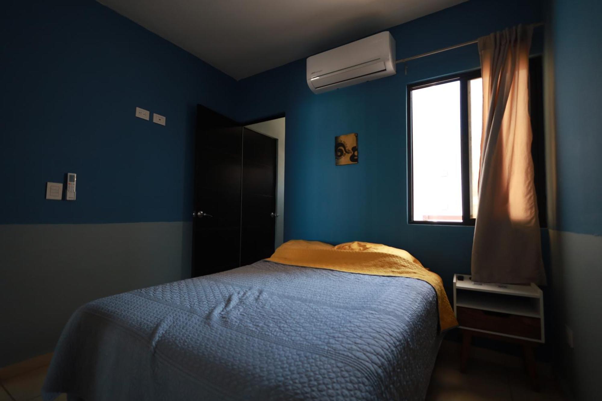 Homestay One Night A Shared Apartament - Airport