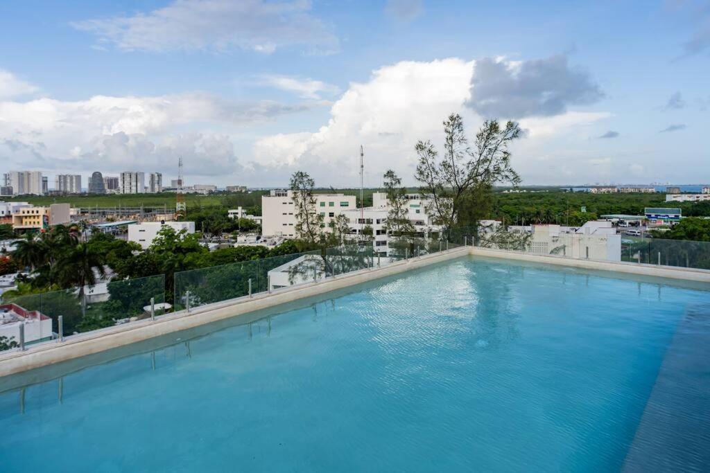 Estudio Moderno En La Av Nader Apartment