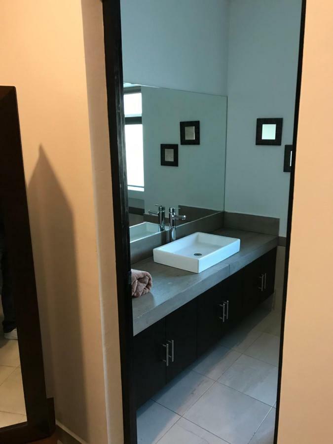 Airport Zone Habitación en casa particular Cancún