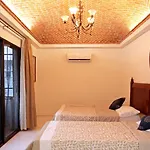 Colibri House