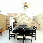 Casa Zen para 20 Personas 5 Habitaciones en el Centro de Cancún