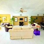 Casa Zen para 20 Personas 5 Habitaciones en el Centro de Cancún