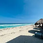 Panoramic Oceanview Private Rooftop Brisas1409