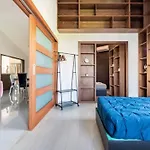 Villa Chloe. Modern 4 Rooms House With Pool