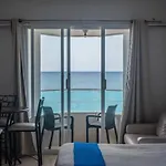 Cancun Beach&Sunrise