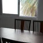 Cozy Townhouse In Great Location