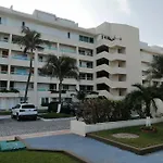 Confortable Depa En Condominio Frente Al Mar!