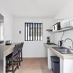 Apartamento Con Comedor Exterior