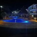 Casa Con Alberca Y Jardin En Cancun
