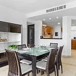 4 Bedroom Apartment, 8 Guests