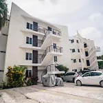 Departamento Planta Baja, Junto A La Alberca En Cancun