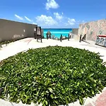 Beachside House In Hotel Zone With Bbq And Luxury Amenities