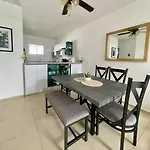 Casa Vallejo En Residencial Becquer