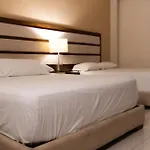 Infinity Suites Triple Room 206