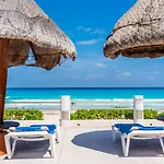 1Br In Villas Marlin, Beach Access And Pools