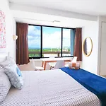 Confortable With Beautiful Sunset View And Beach