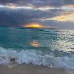 Cancun Oceanfront, Entire Apartment