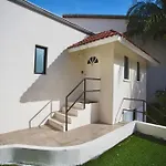 Loft With Pool - A Few Steps From The Beach!