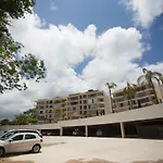 3Br Apt With Pool