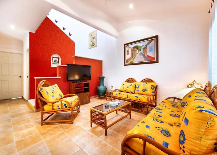 Tata & Nana\'S Home - 3Bdrm Private House