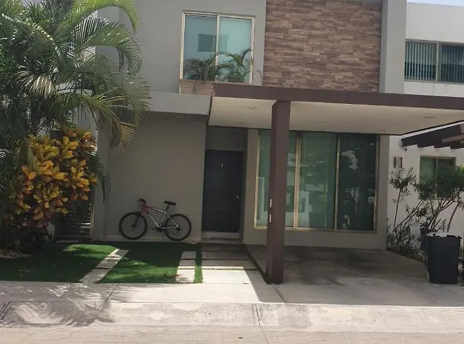 Casa en Residencial de Lujo, 3 Habitaciones, Confort, Seguridad y Ubicación