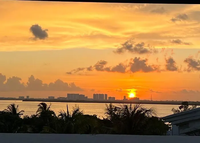 Dream Penthouse With Private Rooftop And Amazing Views