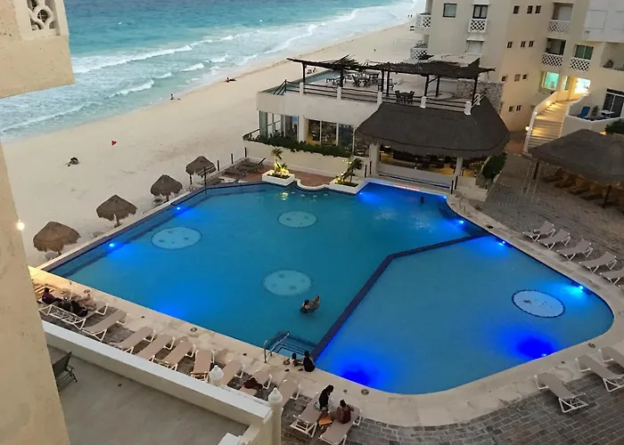 Cancun Plaza Condo Apartment