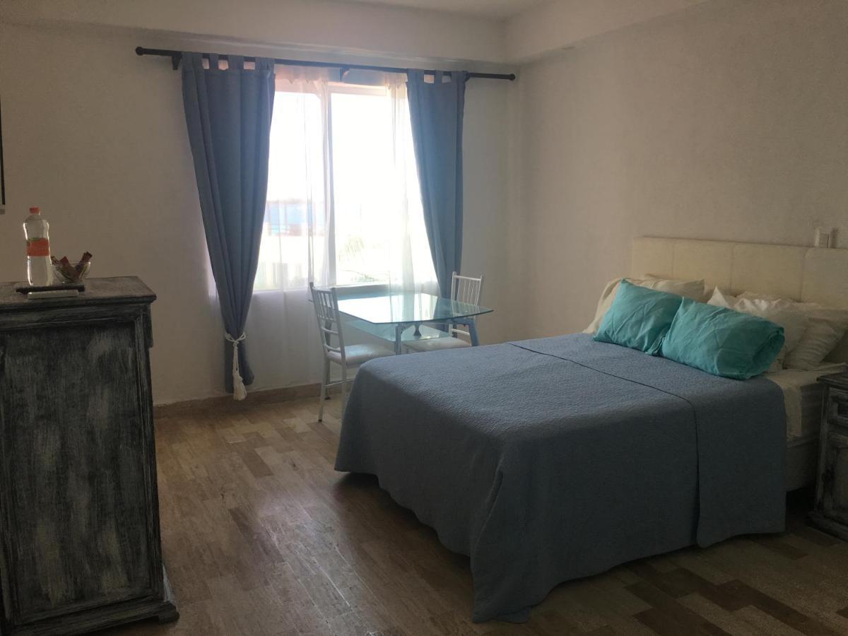 Plaza Apartment *