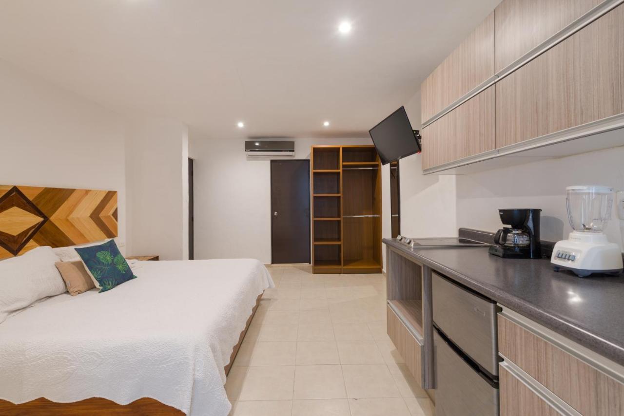 Tropical Aparthotel
