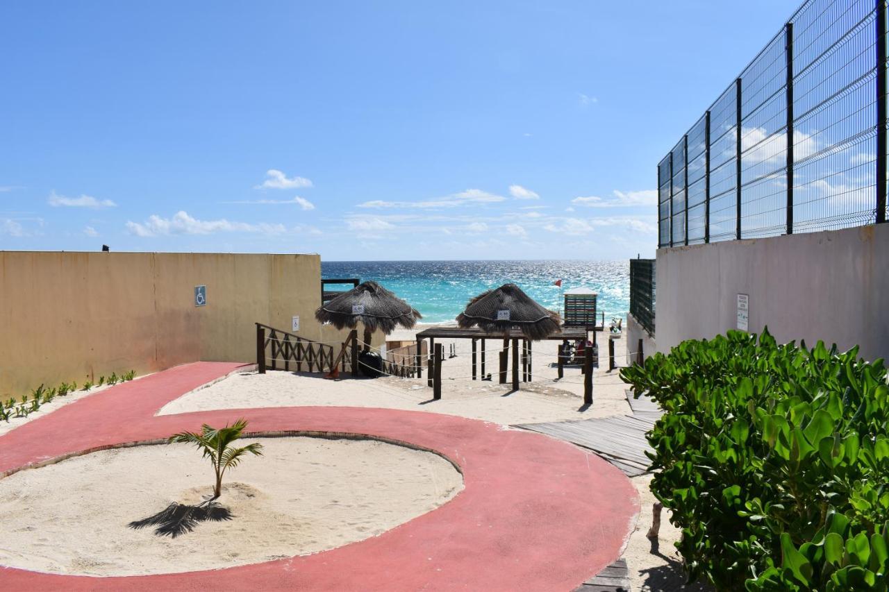 Quintas Del Seaside Apartment *
