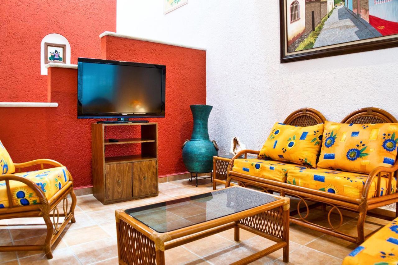 Tata & Nana's - 3bdrm Private House Cancún
