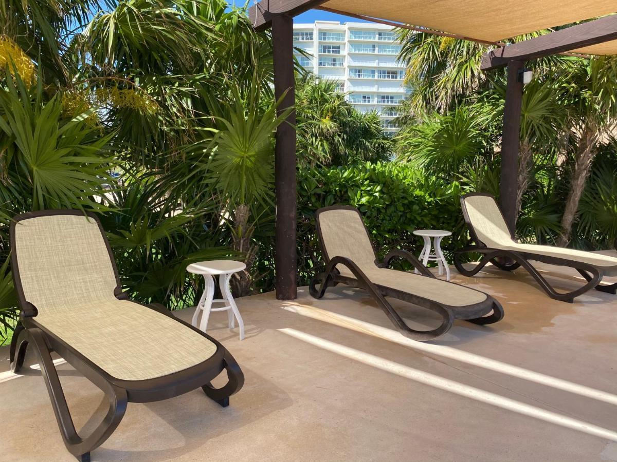 Beachfront Loft Amara Apartamento Cancún