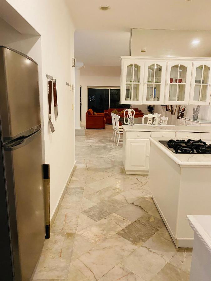 Casa Blanca Zh Kukulkán Mall Cancún