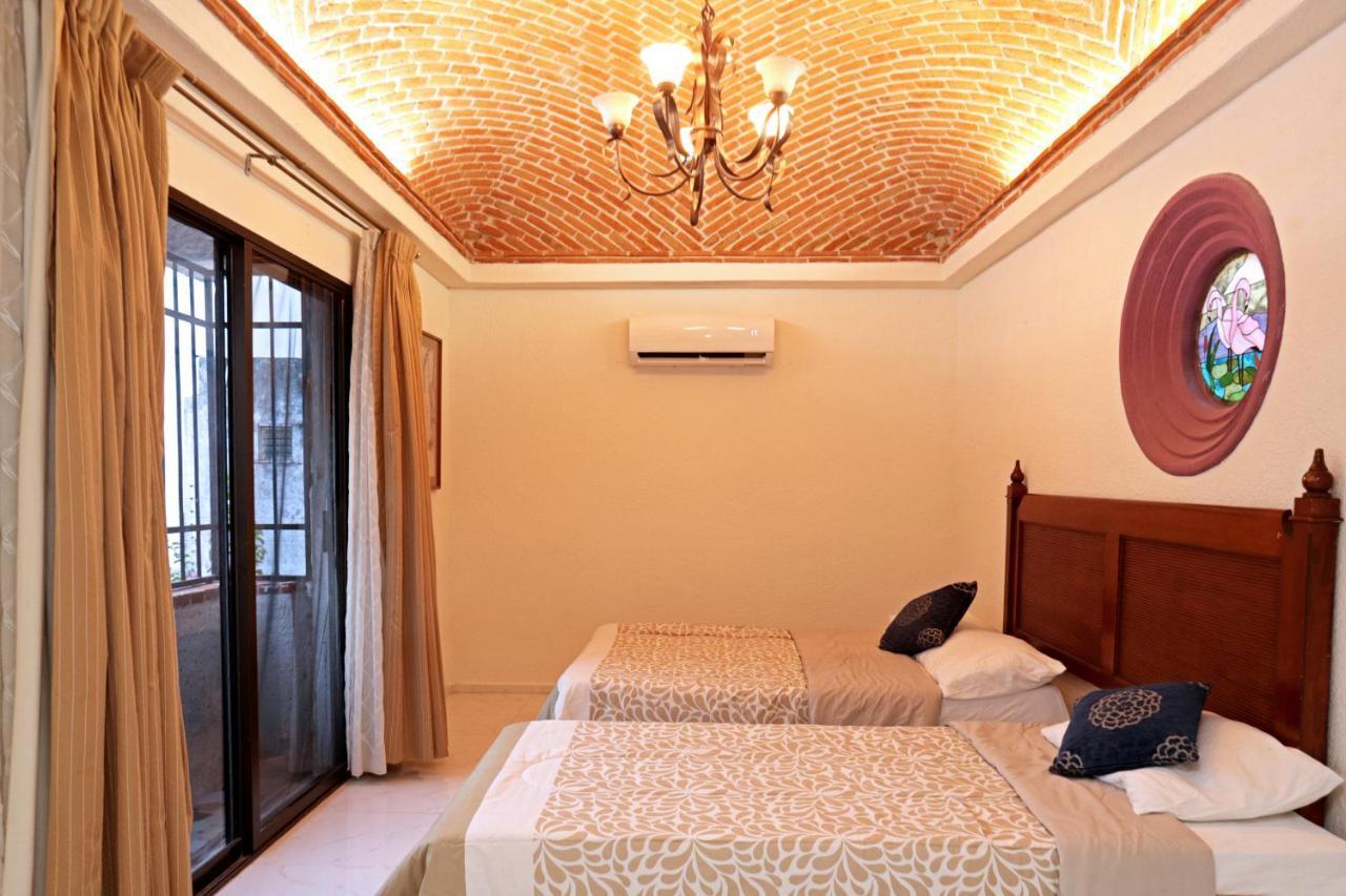 Bed and breakfast Colibri House
