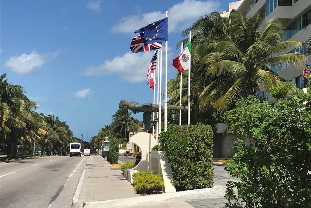 Penthouse Spectacular Ocean View Terrace Brisas Zone * Cancun