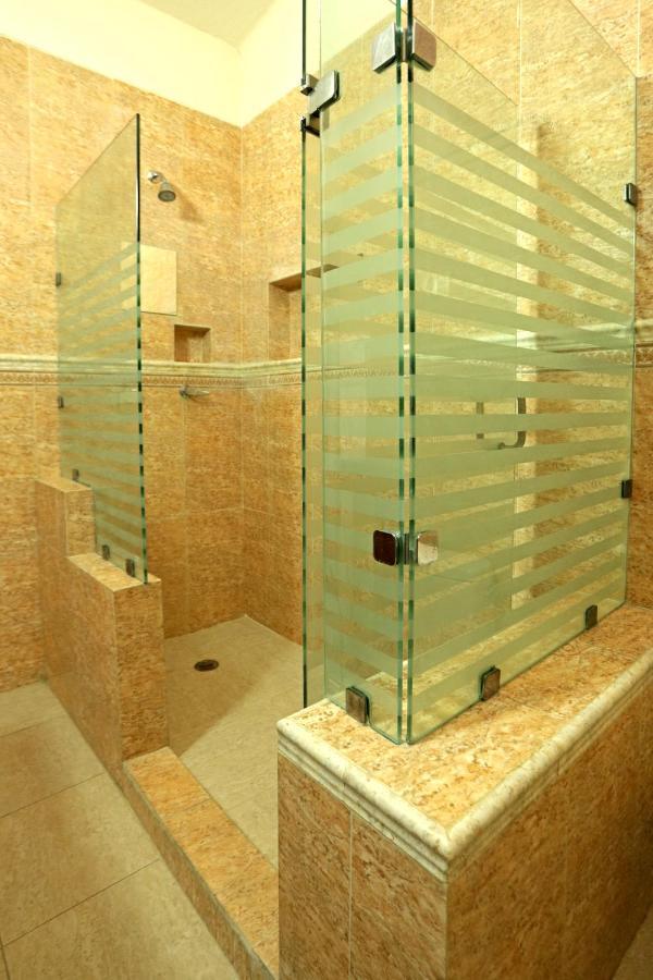 Bed and breakfast Colibri House Cancún