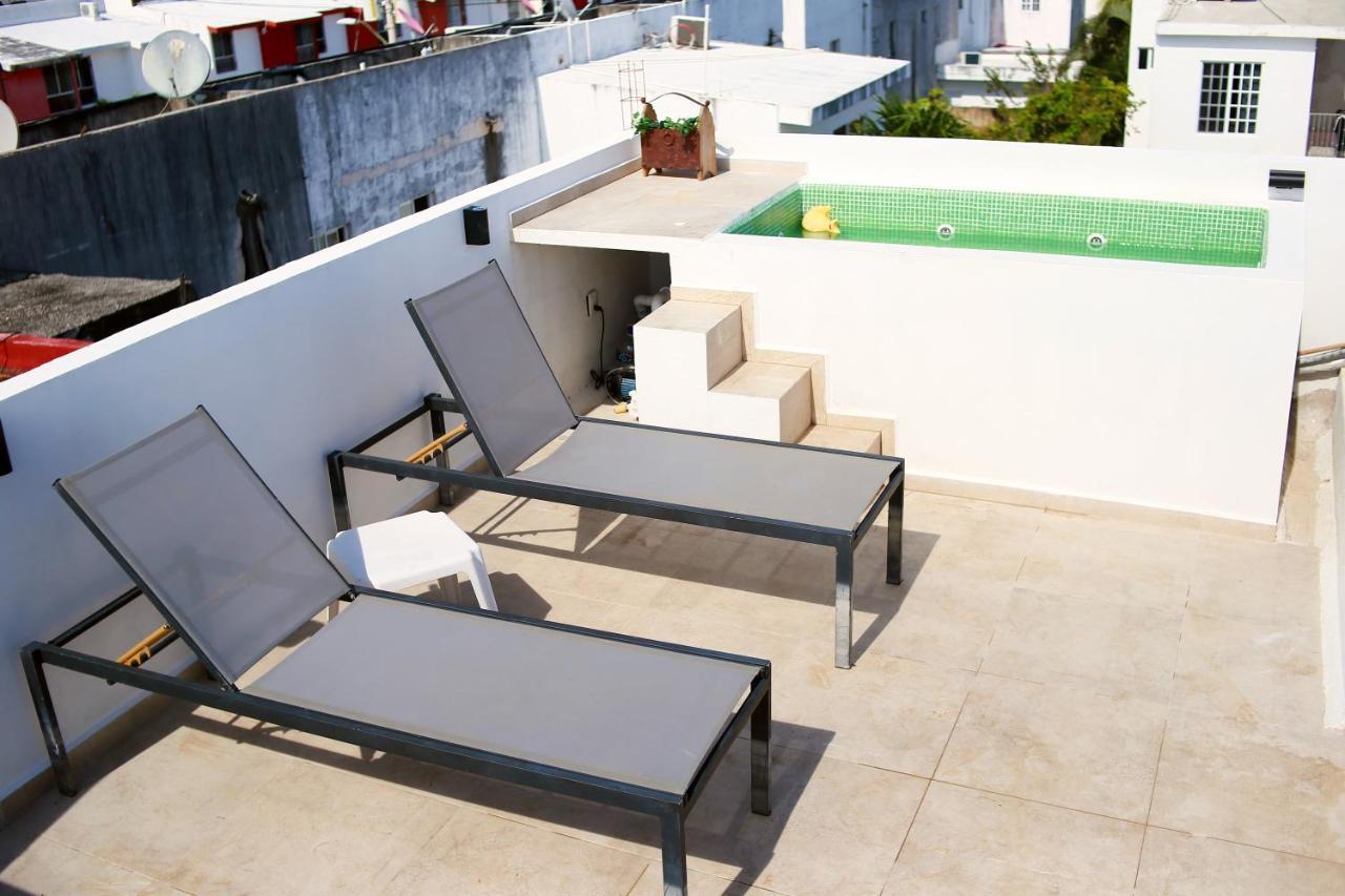 Habitación, Jacuzzi Rooftop, Gran Wi-fi Habitación en casa particular