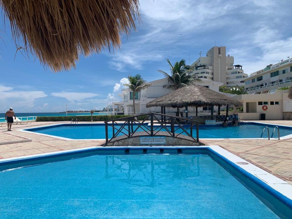 Luxury 2 Bedroom Apartamento *
