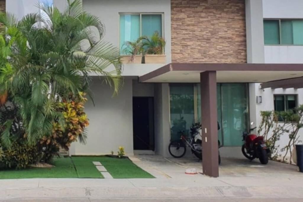 Сasa de vacaciones Casa En Residencial De Lujo, 3 Habitaciones, Confort, Seguridad Y Ubicación *