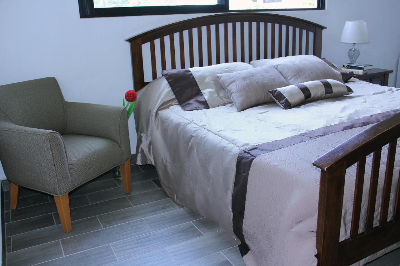 Amaxing Airport Hotel 3*