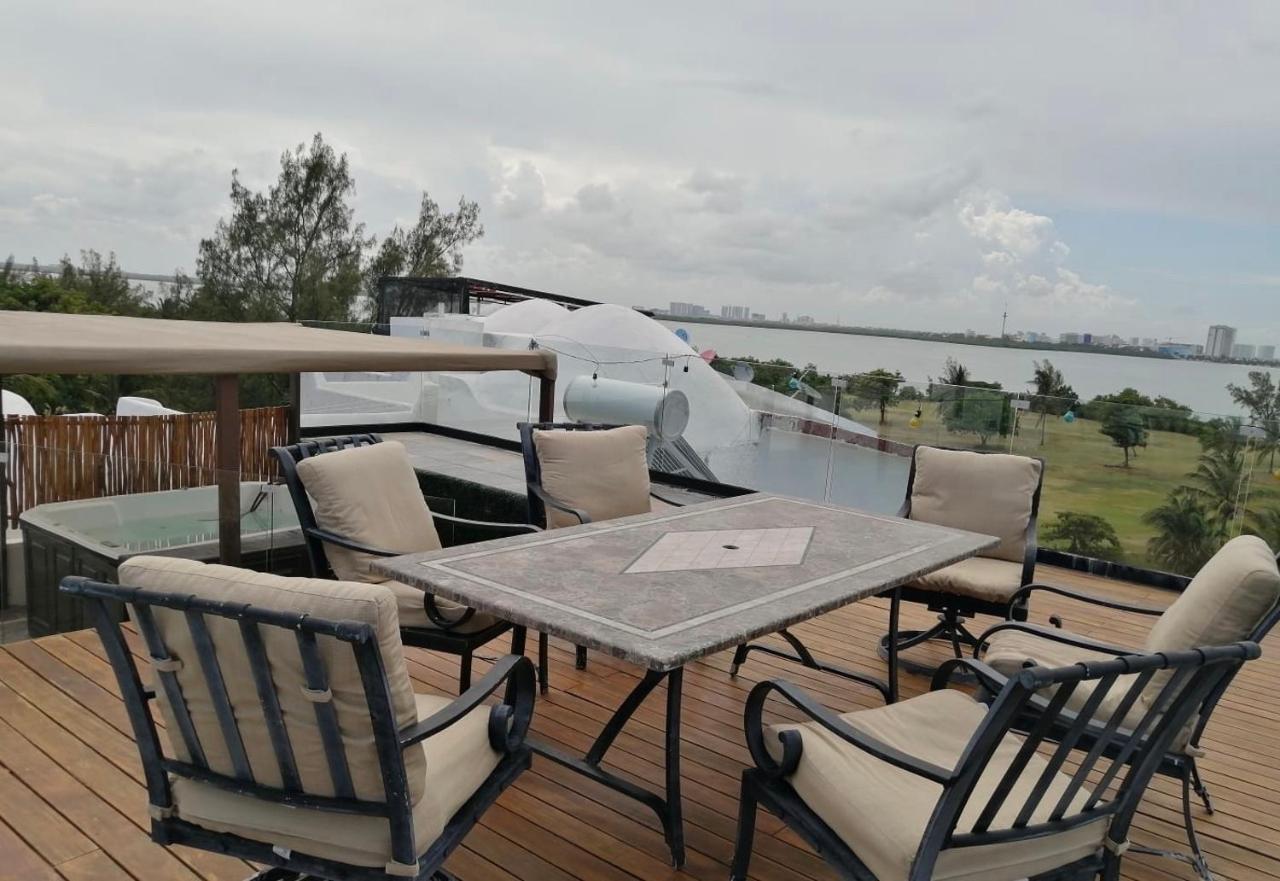 Big Penthouse With Amazing View, Private Rooftop & Jacuzzi * Cancún