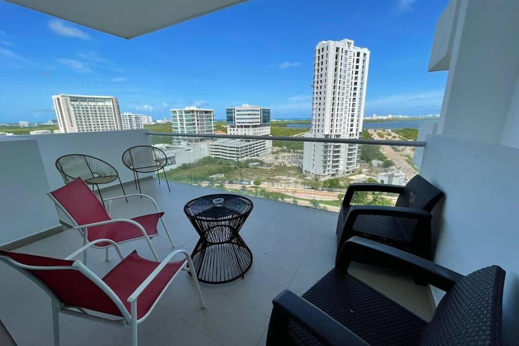 Apartamento Malecon Américas By Andiani Travel Cancún