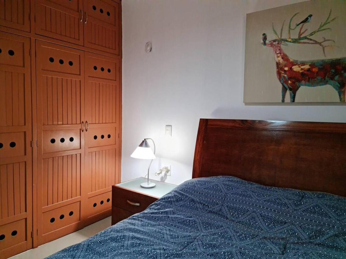 Sea Front 2br 2bth Condo, Pool, Kayak And Parking *