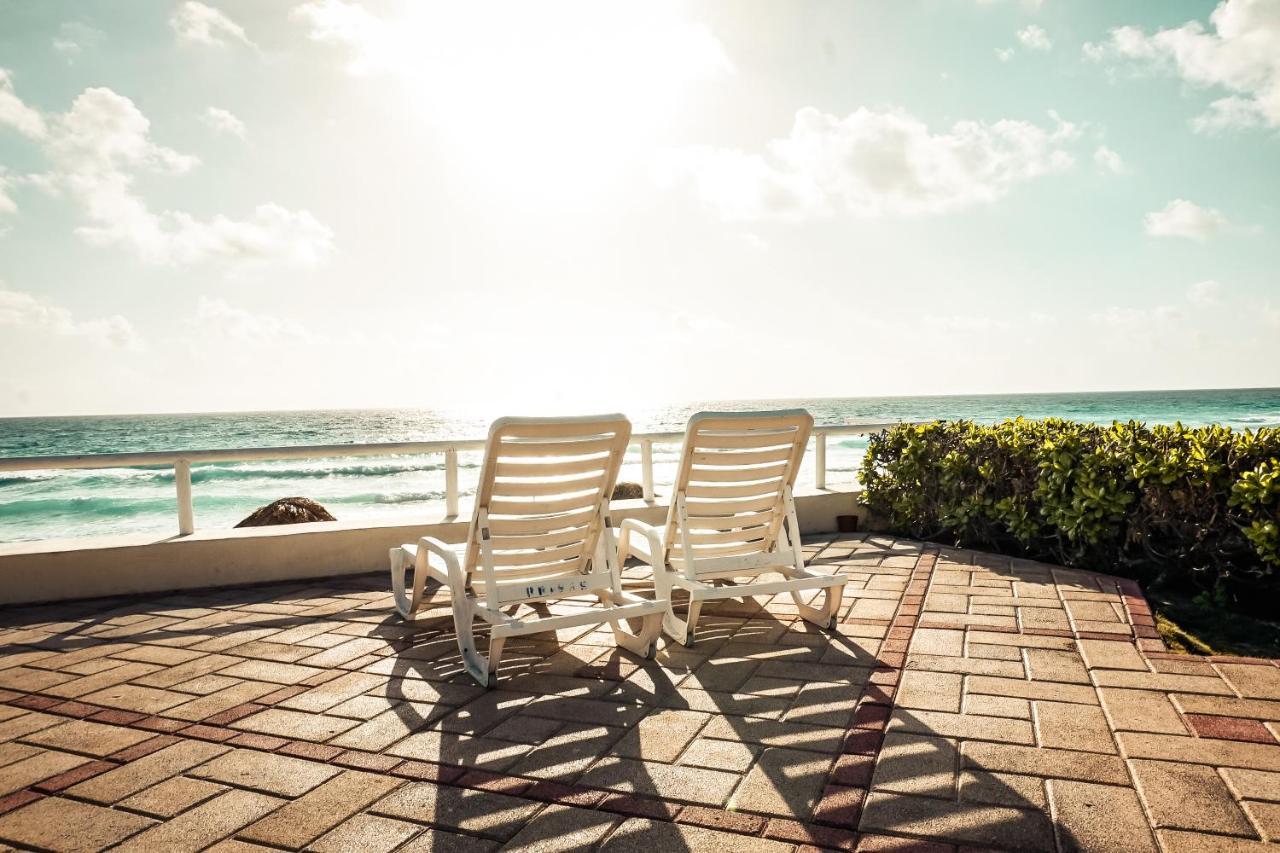 Rooftop Private Jacuzzi In Beach Front Penthouse Apartahotel Cancún