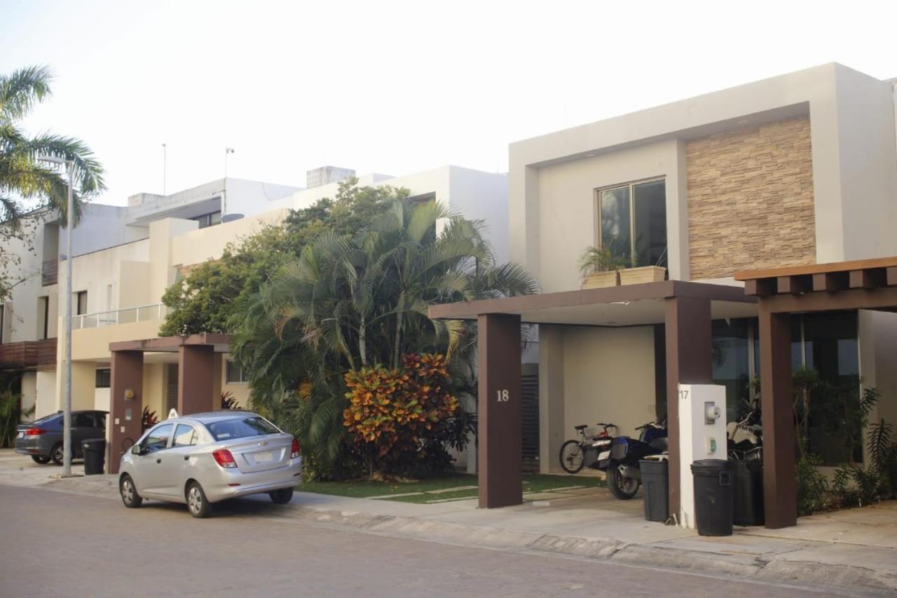 Casa En Residencial De Lujo, 3 Habitaciones, Confort, Seguridad Y Ubicación * Cancún