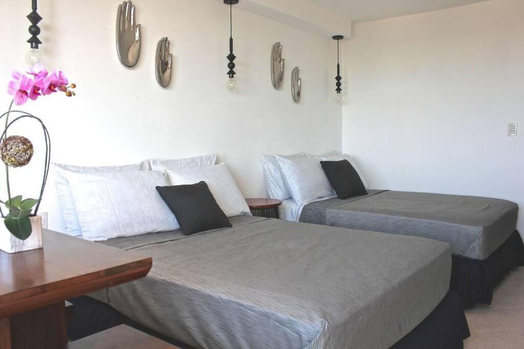 Beachfront Ph+Roof Garden, Ocean & Lagoon Views Apartment Cancun
