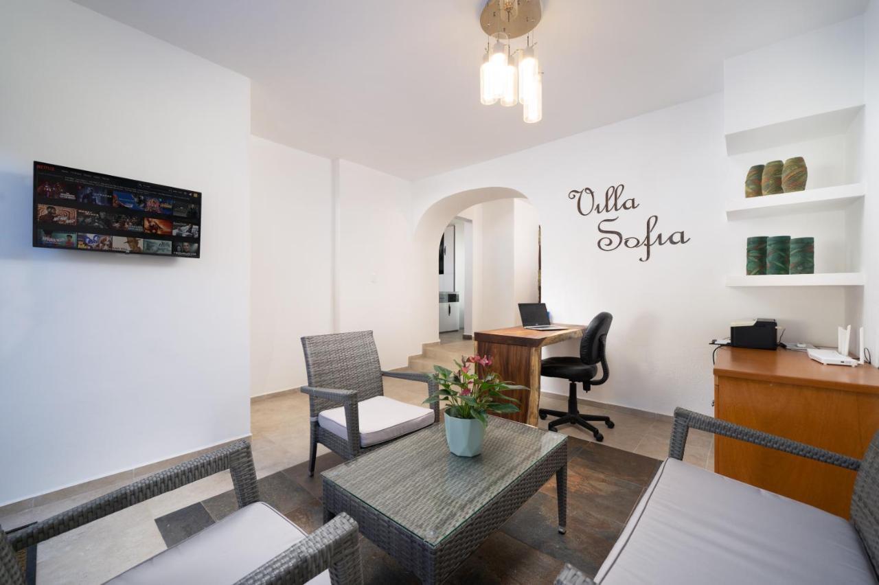 Sofía Apartahotel