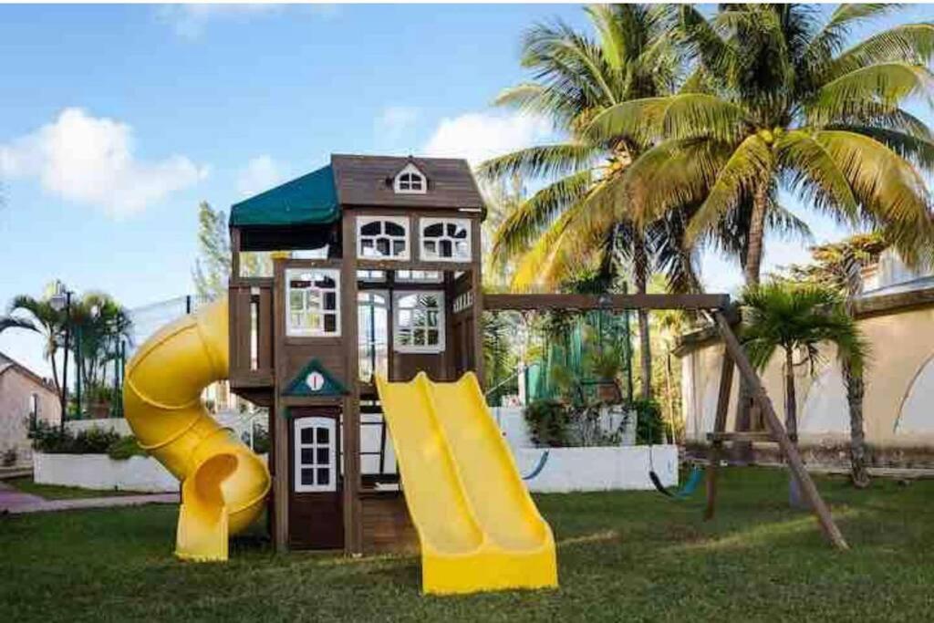 Villa En Laguna Cerca Del Mar Zona Hotelera Cancún