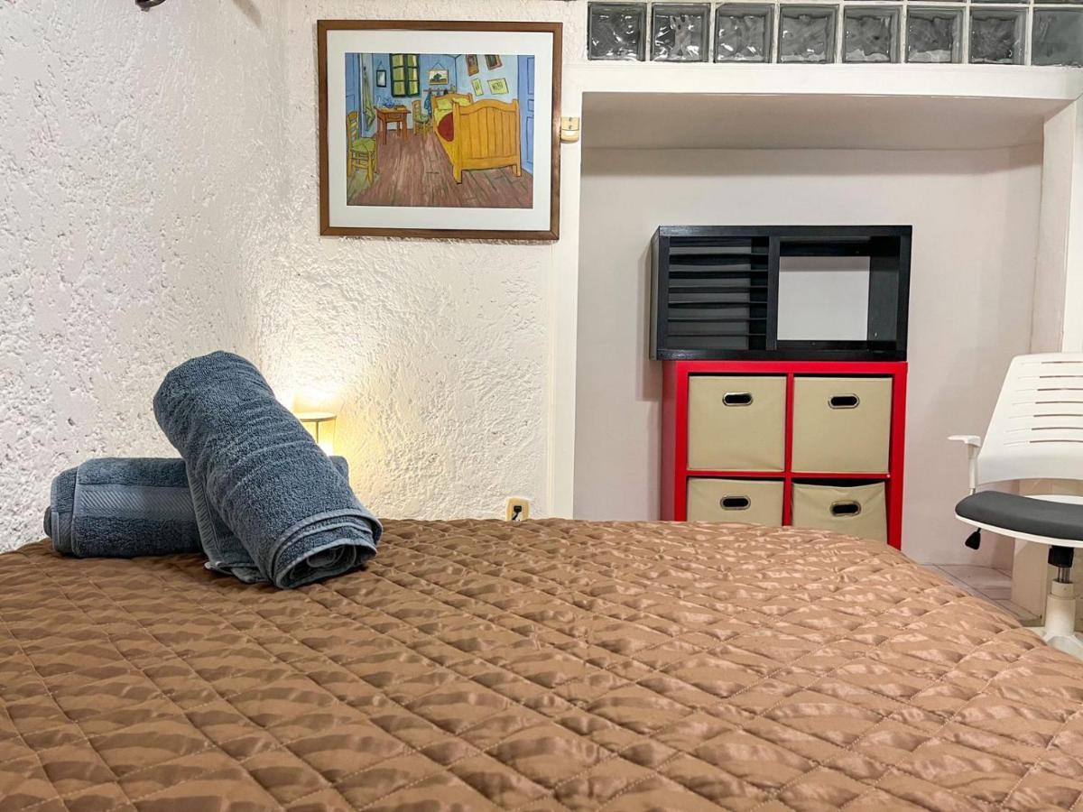 1 In Zona Hotelera